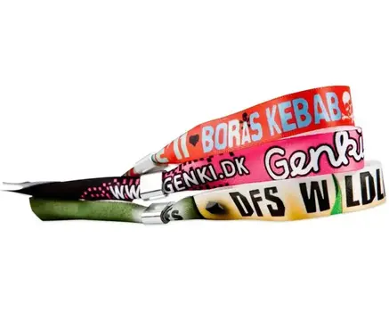 Festivalbändchen mit ihrem Design