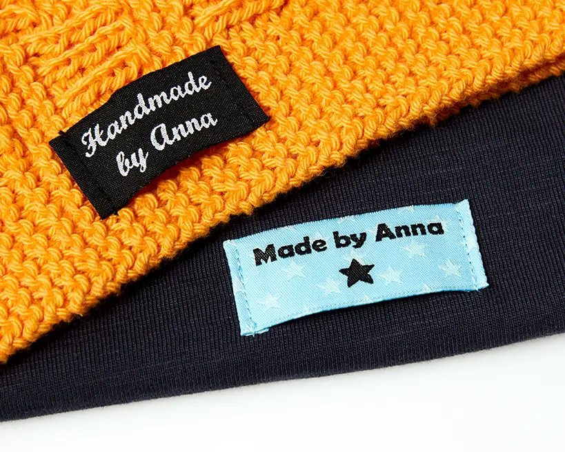 Labels mit Enden gefalzt