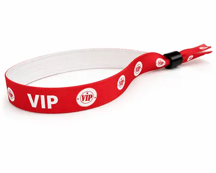 Rote VIP-Festivalbändchen