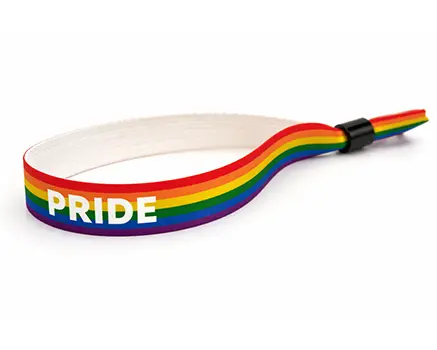 Pride-Festivalbändchen – Gestalte dein eigenes Armband mit Regenbogen