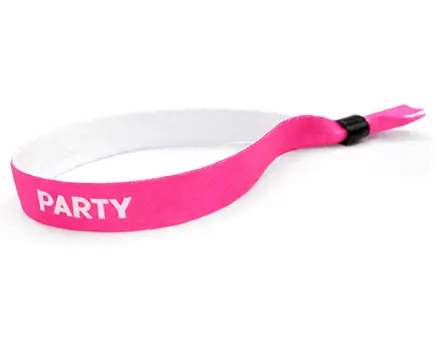 Neonpinke Festivalbändchen